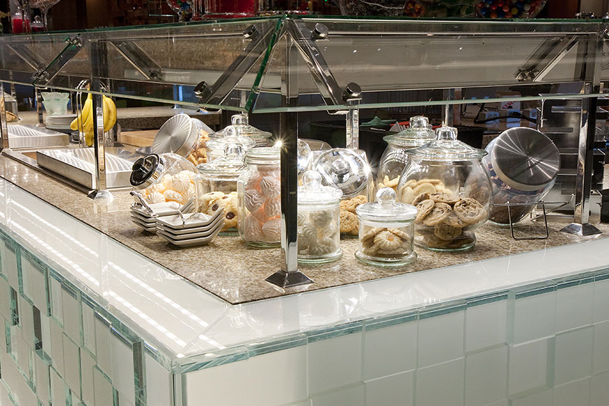 Bacchanal Buffet Image #05